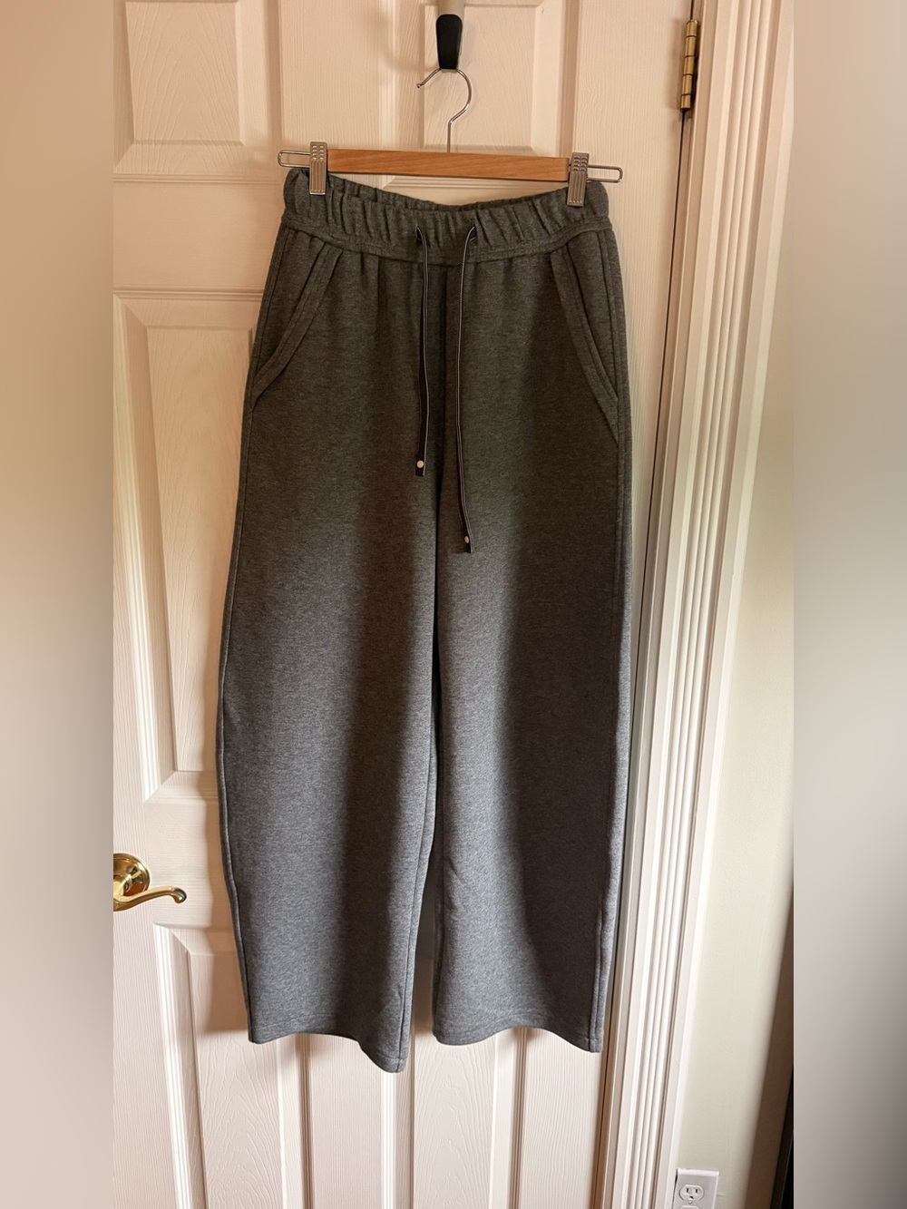 Grey barrel leg sweatpants